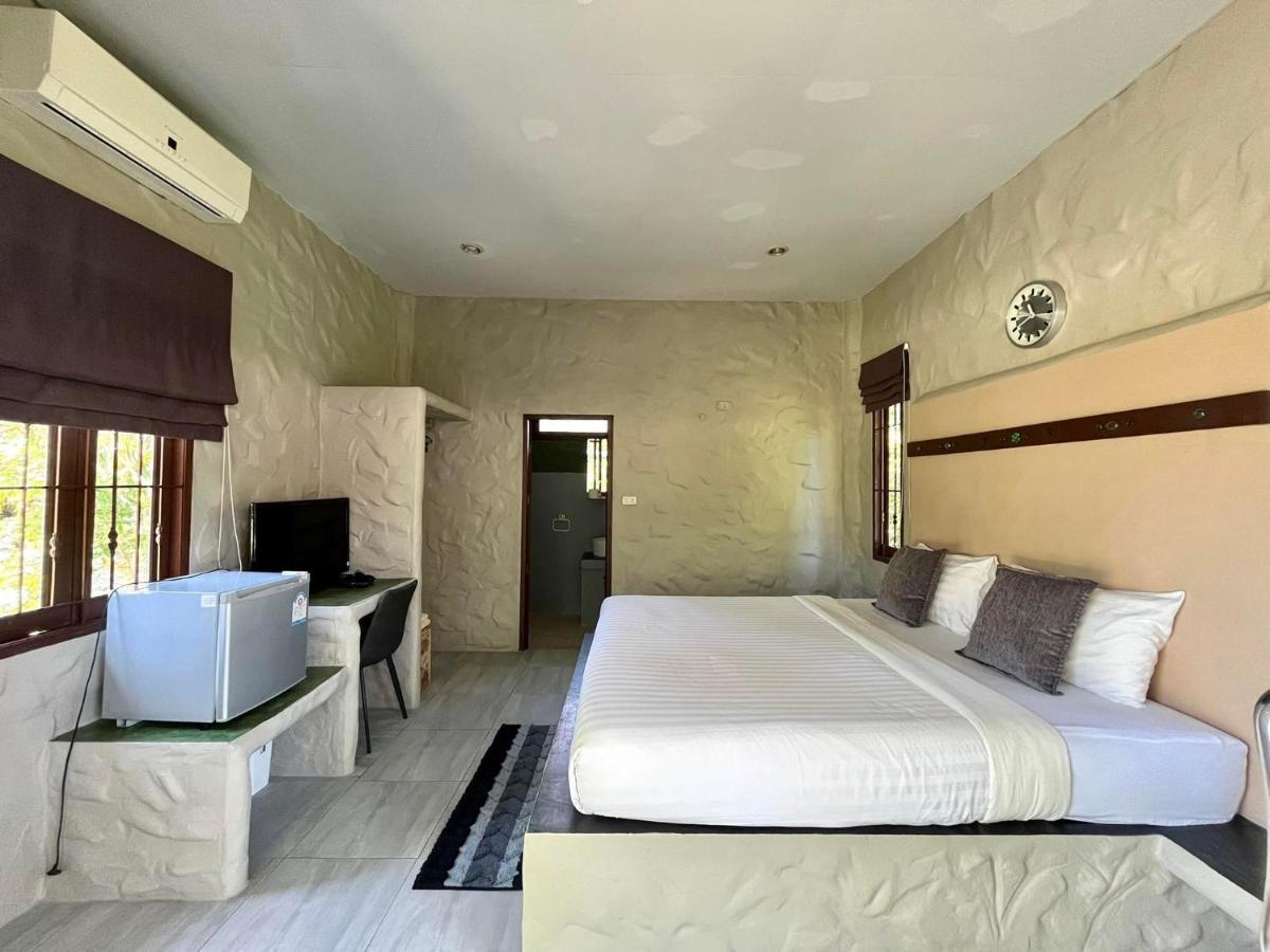 Tempat peranginan Sabaii Bay Baan Tai